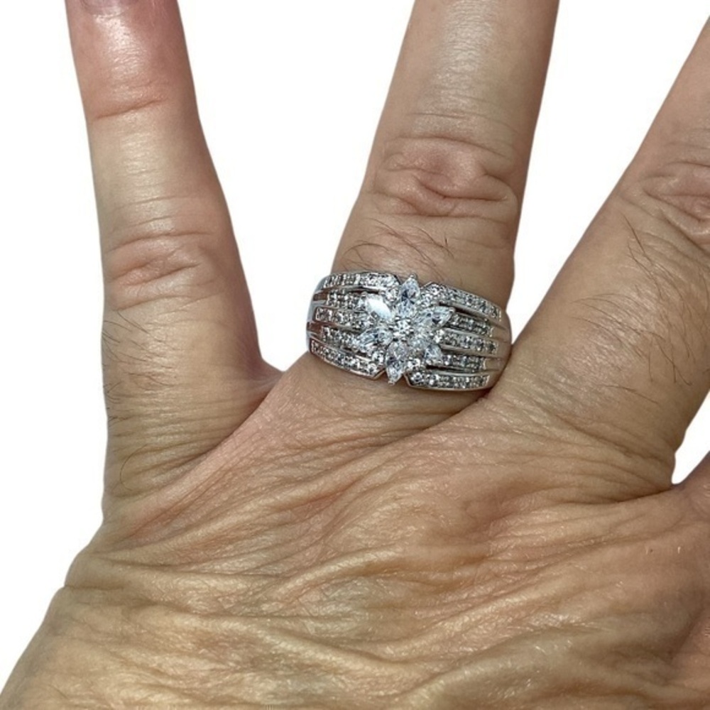 18k, Sterling silver cubic zirconia floral ring Size 11